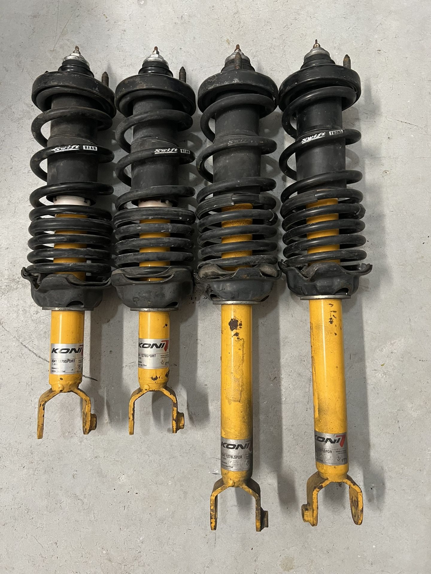 Koni Yellows with Swift Springs Spec-R Lowering Springs Honda S2000 00 - 09