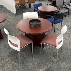 Desk Chair / Office Chairs
