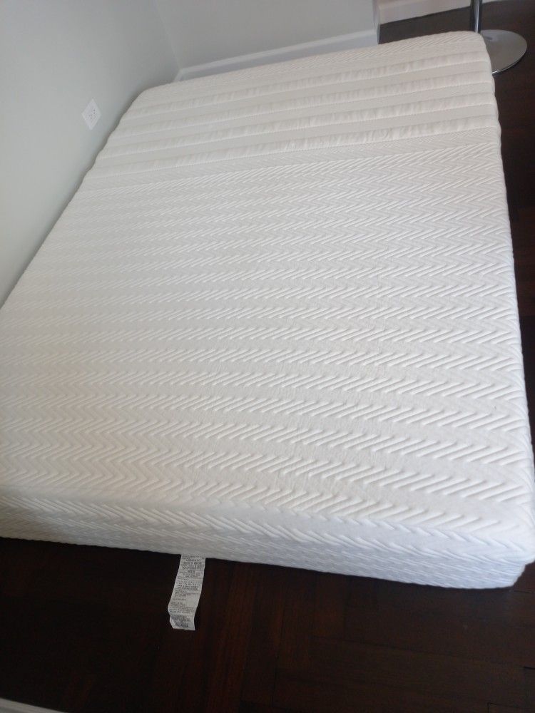 Leesa Legend Mattress ( Queen )