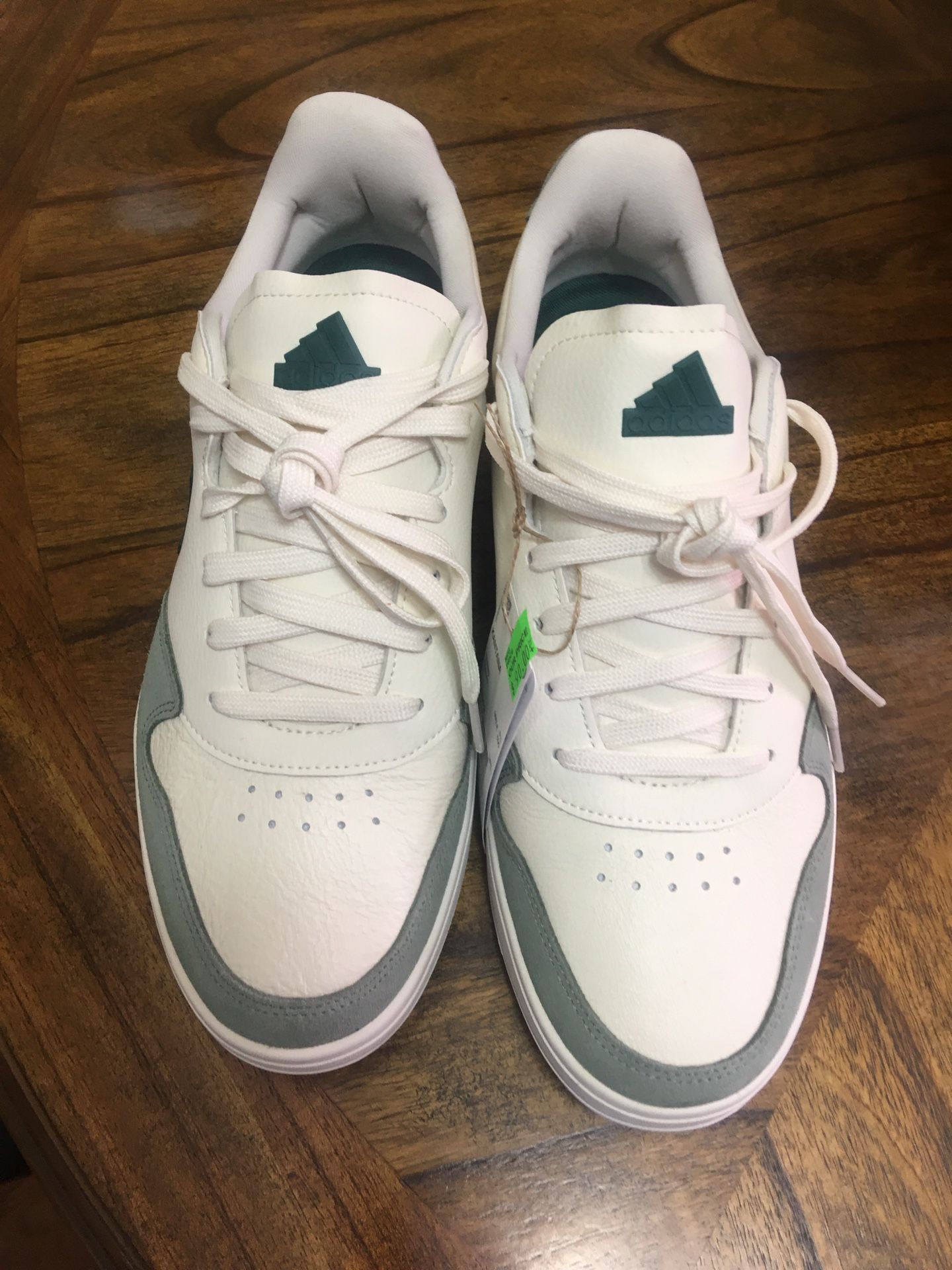 Tenis Nuevos Size 9 De Hombre Marca Adidas New Never Used No Box No Caja