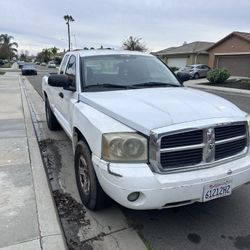 2006 Dodge Dakota