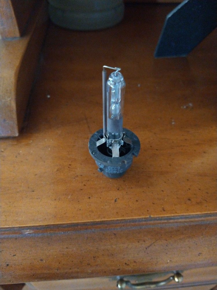 Brand New DR2 Headlight For Infiniti/Nissan Vehicles 