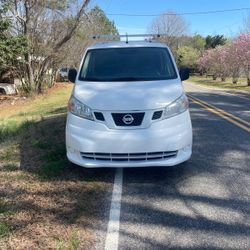 Nissan NV200