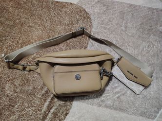 Original fanny pack, like new, only used once, includes wallet.