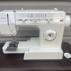 Singer Tabletop White Sewing Machine For Parts Or Repair