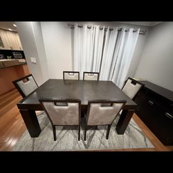 Dining Room Set 