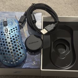Finalmouse Starlight 12 Poseidon Small