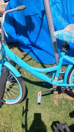 Girls beach cruiser