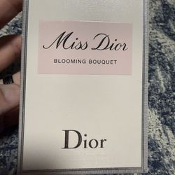 Miss Dior BLOOMING BOUQUET Dior