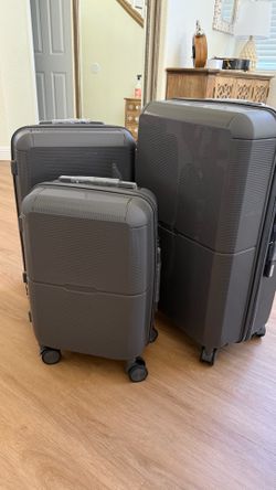 3-Piece Luggage Set – Sizes 20”, 24”, and 28”