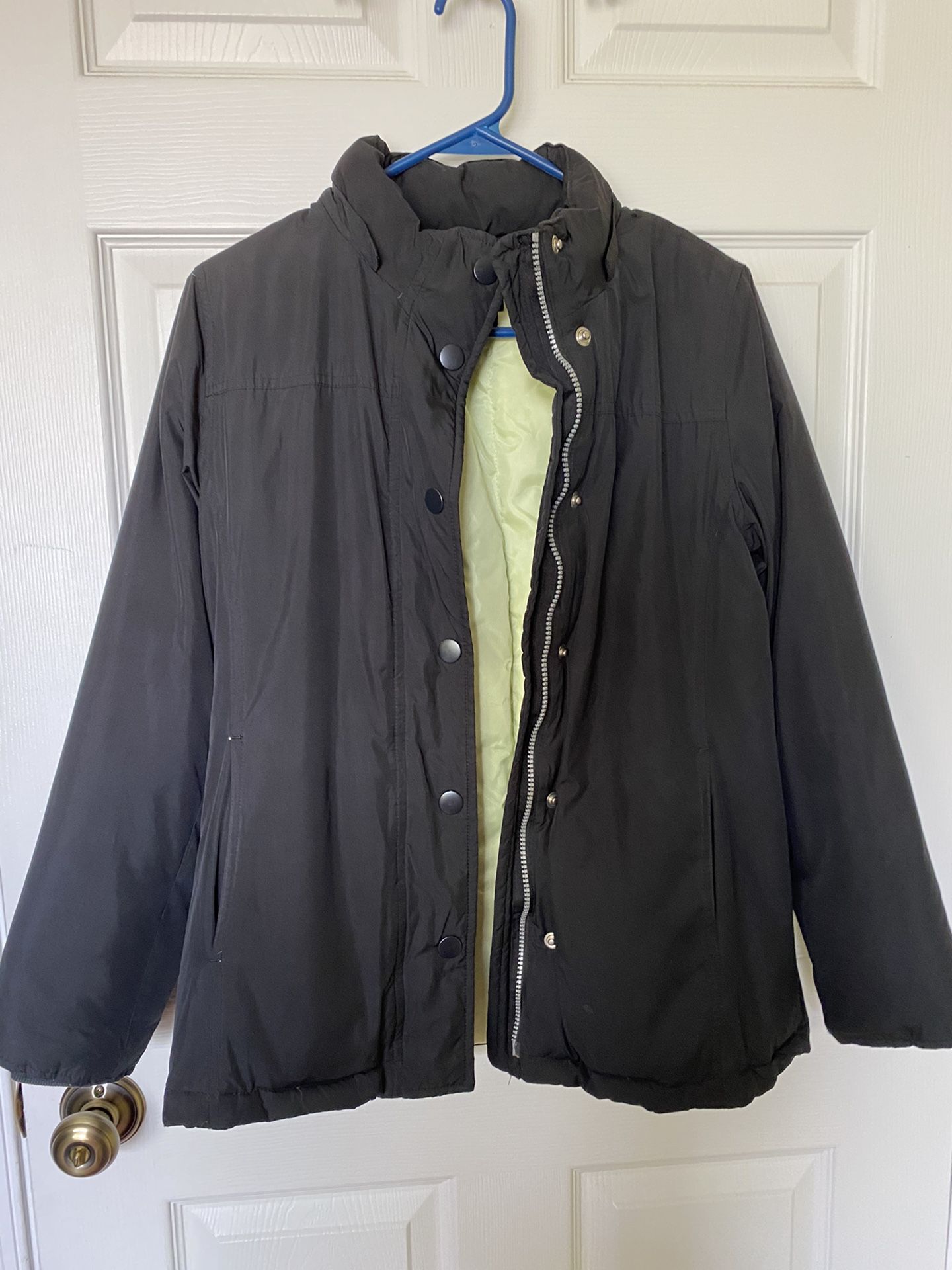 GAP WINTER JACKET! Gently used in great condition!