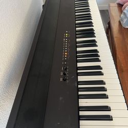 Digital piano 