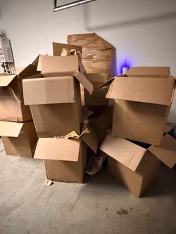 13 Moving Boxes  w/ wrapping paper & bubble wrap
