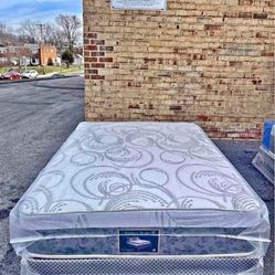 Moving Out Sale!!!!! Bed Frames & Mattresses With Box Spring For Sale With Free 🚚