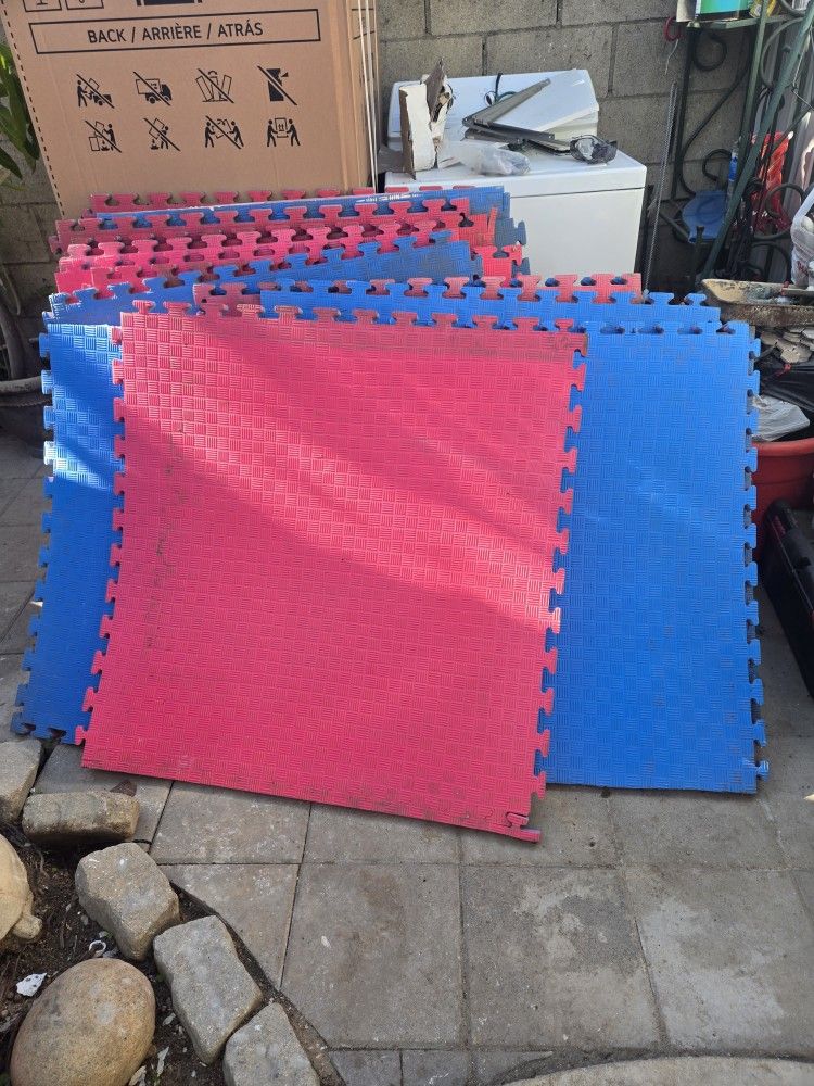 Jumbo Gym Mats