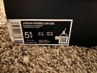 Jordan Spizike Low (GS); Size 5.5 Y
