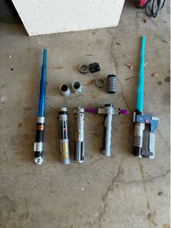 Star Wars Lightsaber Toy Lot with Accessories