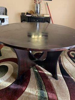 52 in Round dining table
