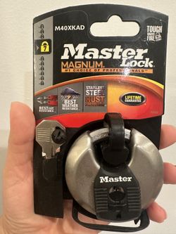 Master Lock Magnum Disc Padlock M40XKAD - Keyed Alike, New in Package