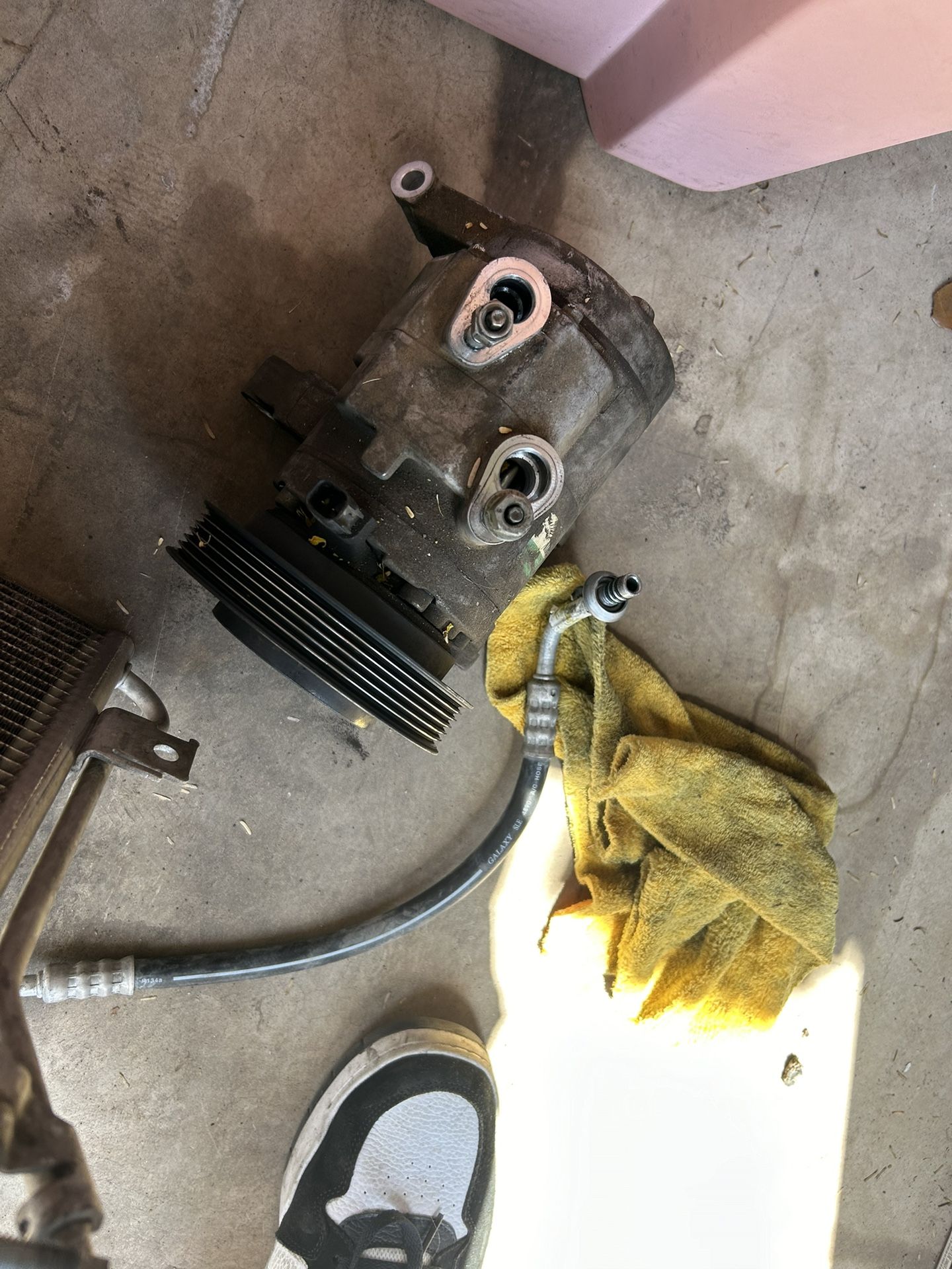 2009 Jeep Liberty Ac Compressor And Condenser 