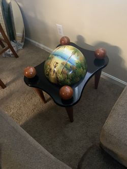 1 livingroom table and 2 end tables