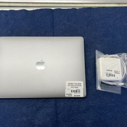 2020 Apple MacBook Pro (M1 Chip, 8gb Ram, 256gb SSD)