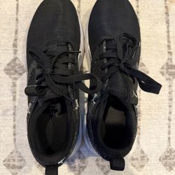 Women’s Shoes (9.5)