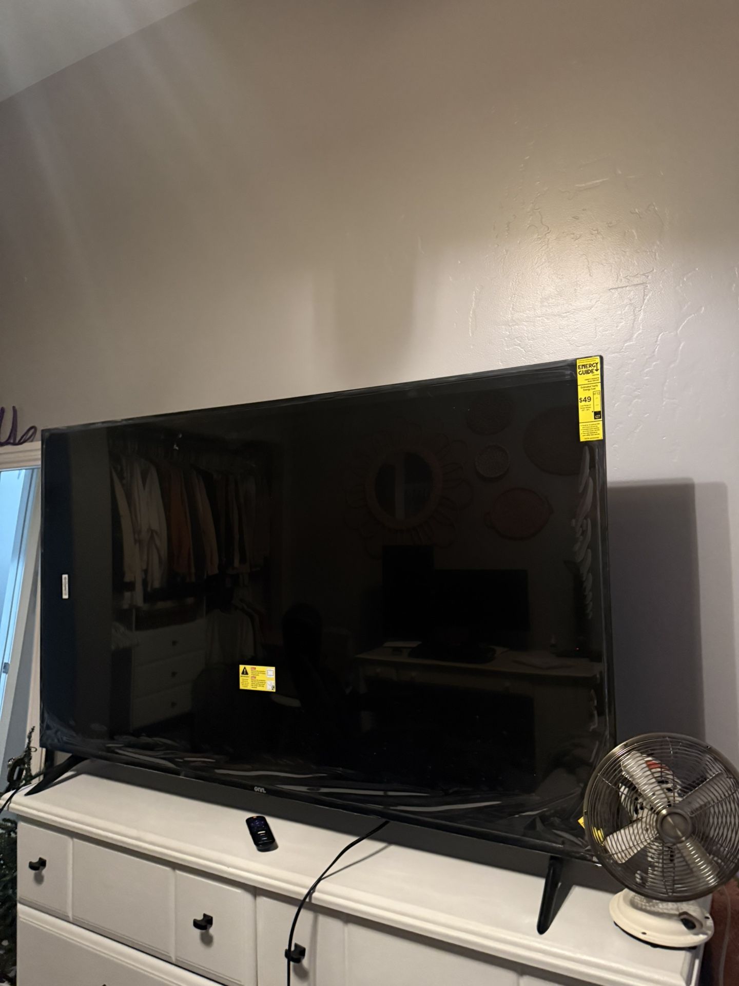 65” Roku Smart Tv Brand New