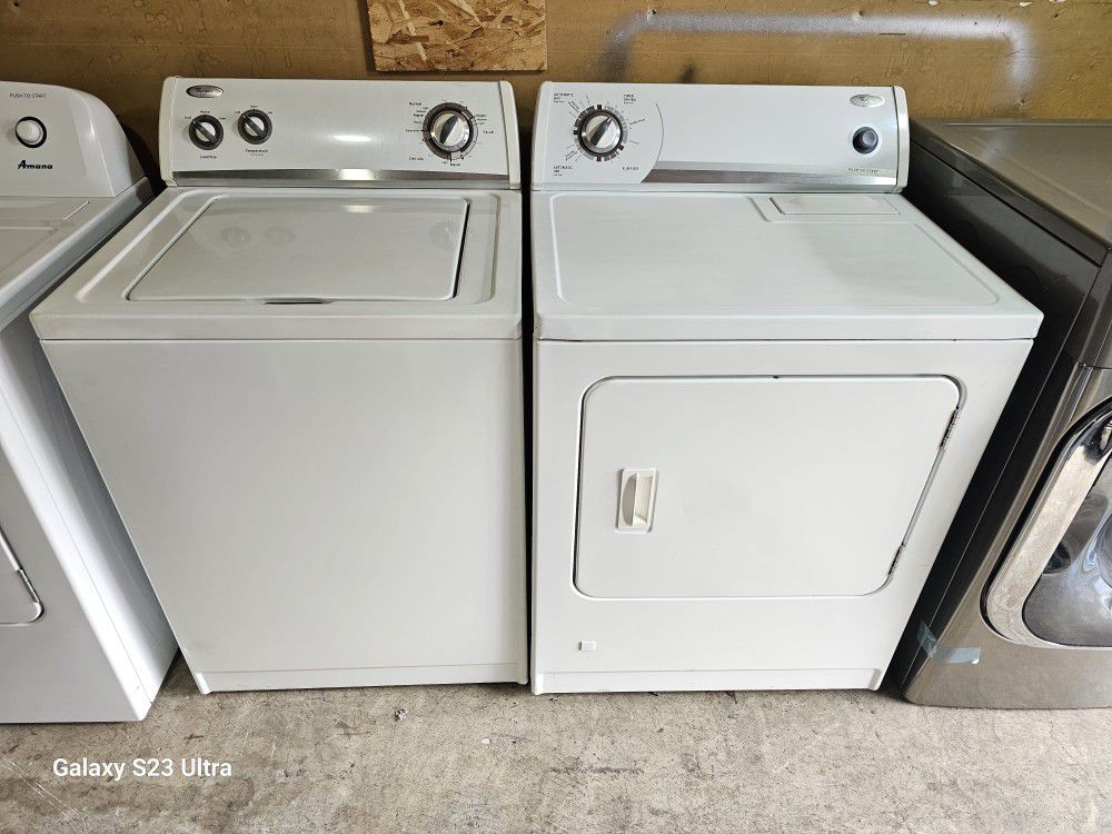SET WASHER AND GAS DRYER WHIRLPOOL LARGE CAPACITY LIKE NEW