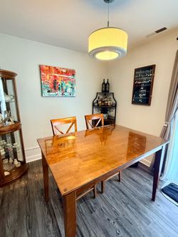 Darvin Furniture Extendable Dining Table + 6 Chairs + Leaf + Custom Glass Top