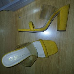 Size 7.5 mustard yellow heels
