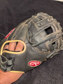 Softball glove