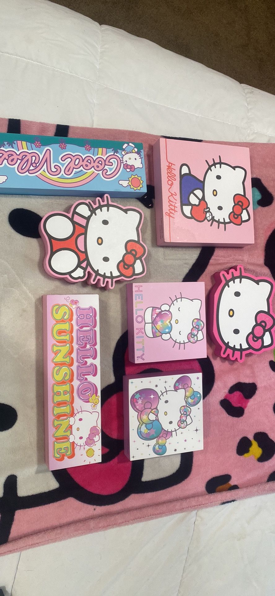 Hello Kitty Decor