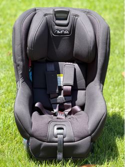 NUNA Child’s Car Seat RAVA Light use