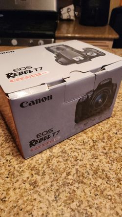 Canon EOS Rebel T7