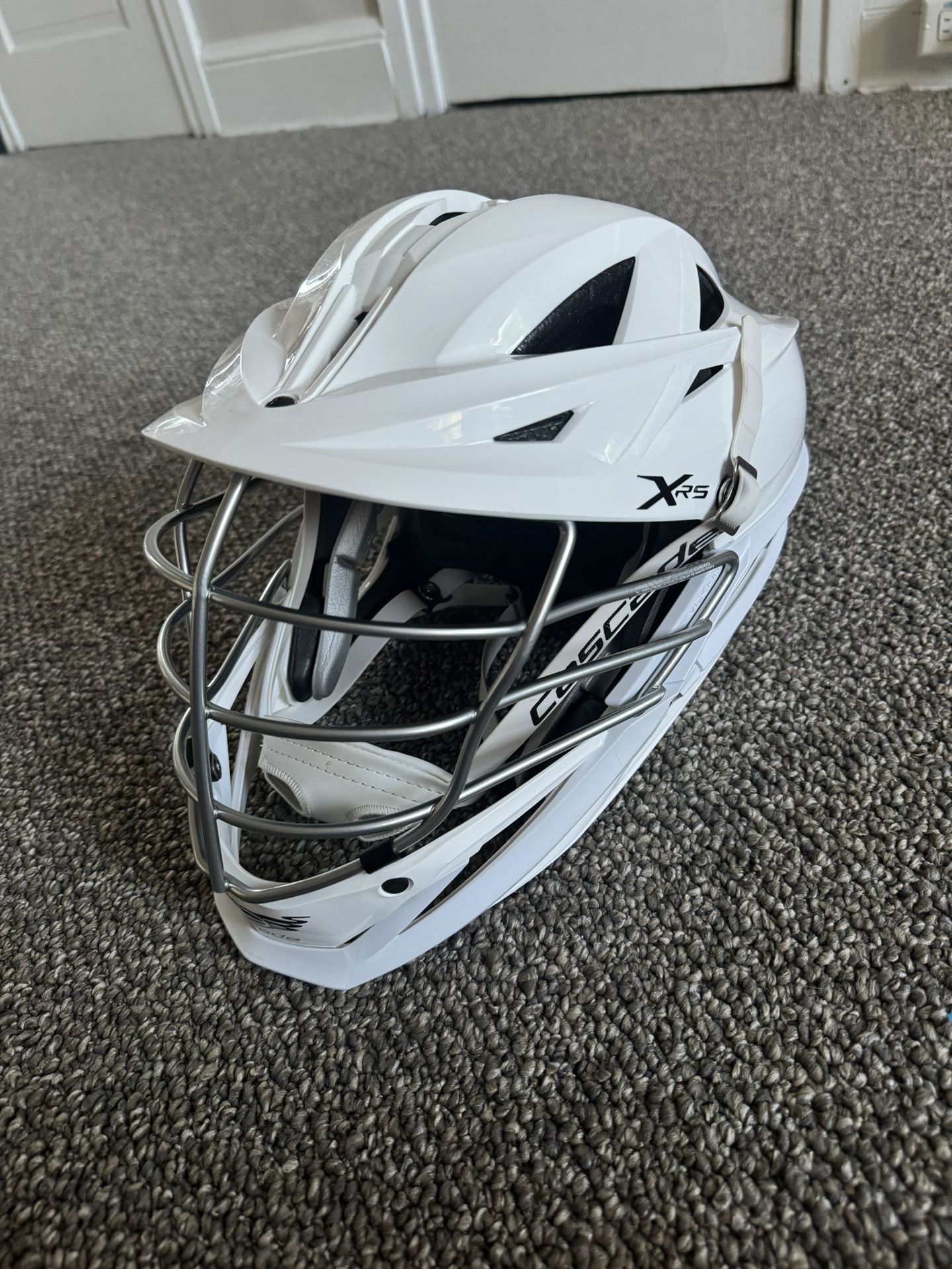 White Cascade XRS Lacrosse Helmet