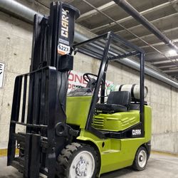 CLARK forklift for sale , 5500 lb 
