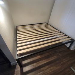18 Inch King Size Bedframe & Covered Mattress 