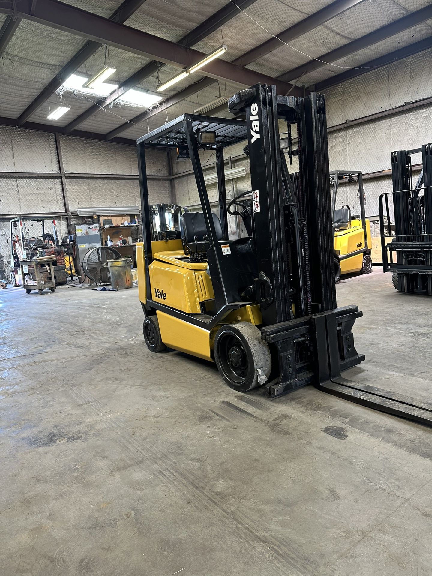 Forklift Yale 5000 Lbs Capacity
