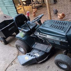 Riding Lawnmower 