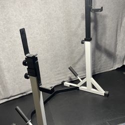 SQUAT RACK