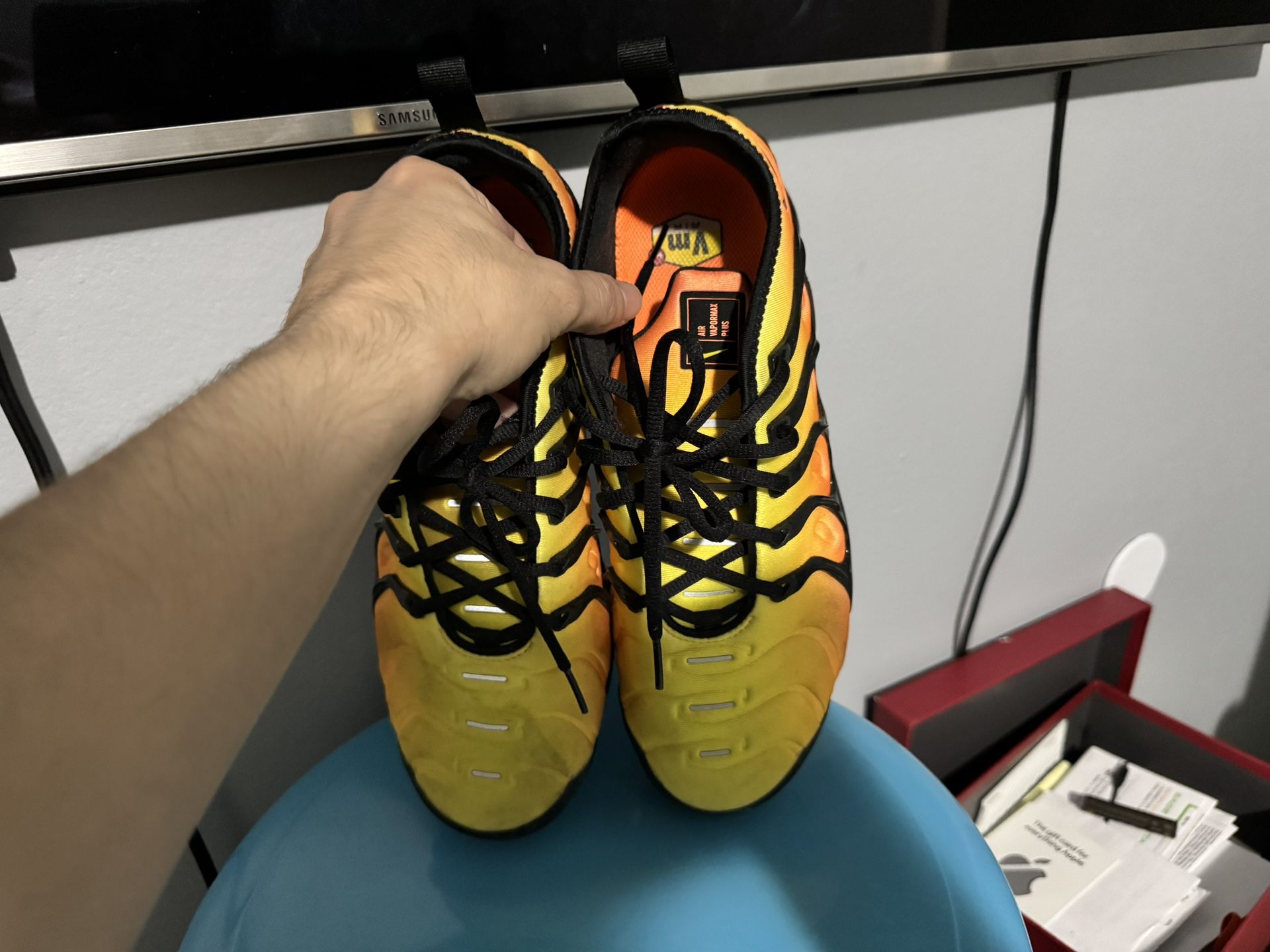 Nike vapormax size 9 sale