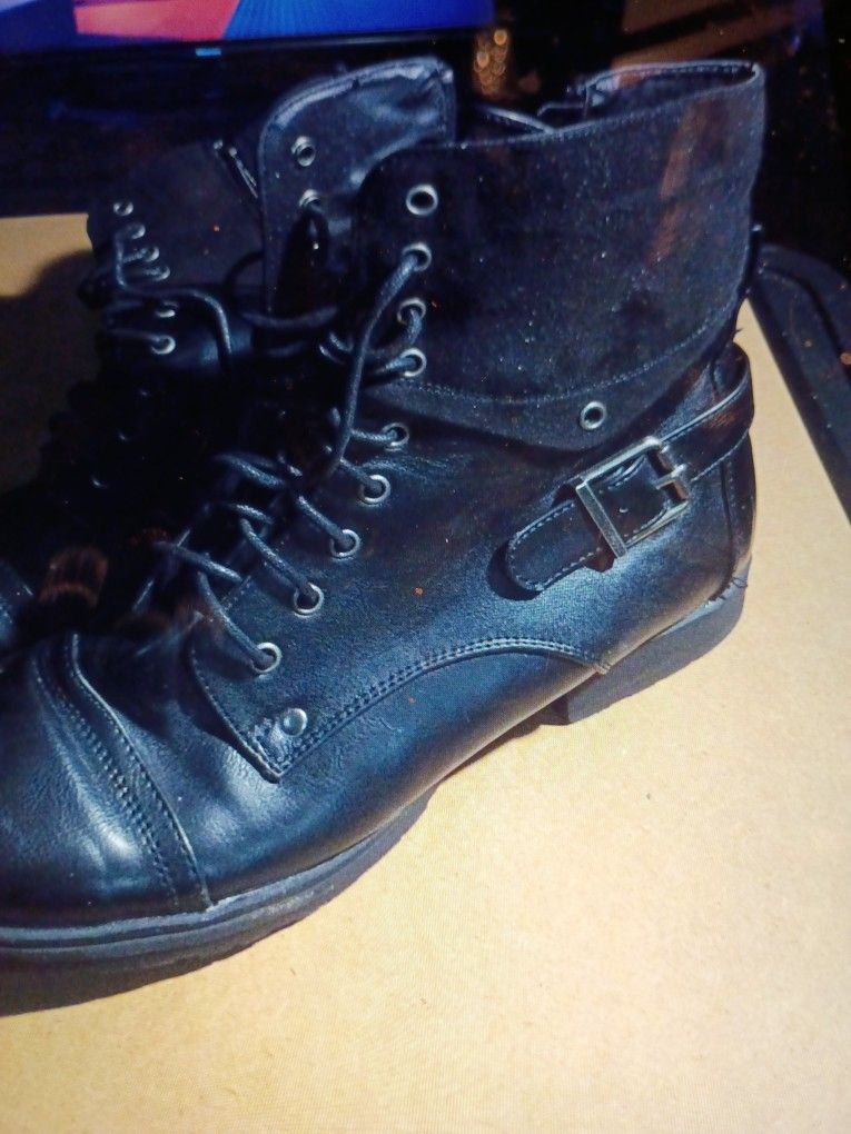 GRETA COMBAT BOOTS BLACK SIZE 10