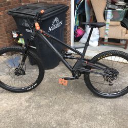 Mountain Bike (Orange)