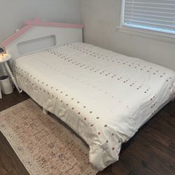 Girl’s Full Size Bed & Mattress