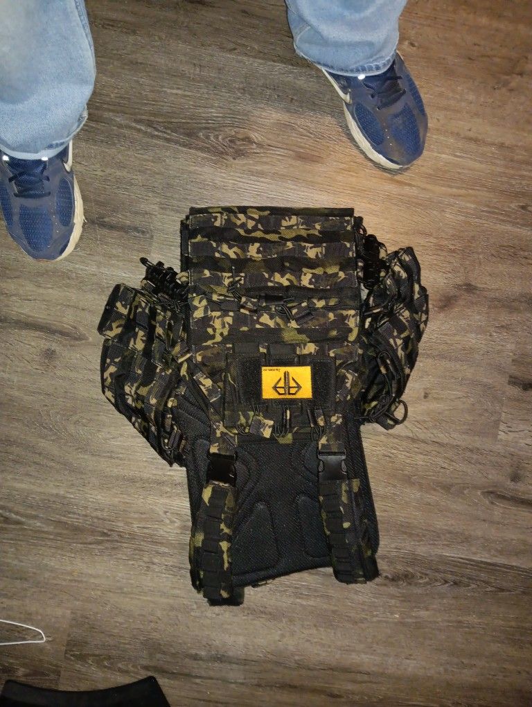 Plate Carrier With Plates