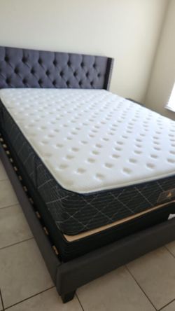 New queen mattress and box spring 2 pc bed frame is not included