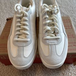 Women’s Puma Shoes