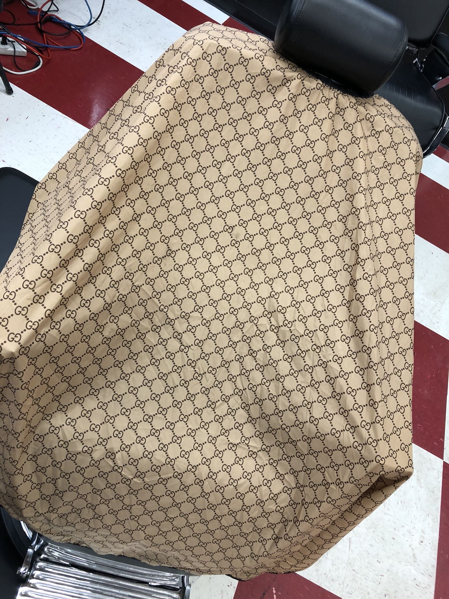 LV Supreme and graffiti Gucci barber capes for Sale in San Antonio, TX -  OfferUp