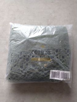 Outside Additions By Stan Herman Shawl Wrap Scarf One Size Green Velour Pin NEW